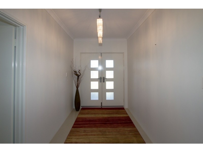 43 Reef Boulevard, Drummond Cove WA 6532