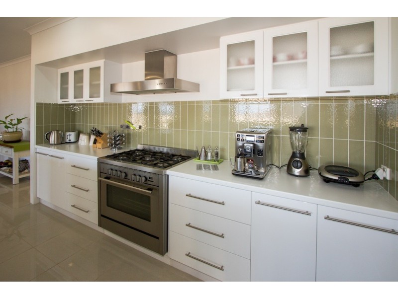 43 Reef Boulevard, Drummond Cove WA 6532