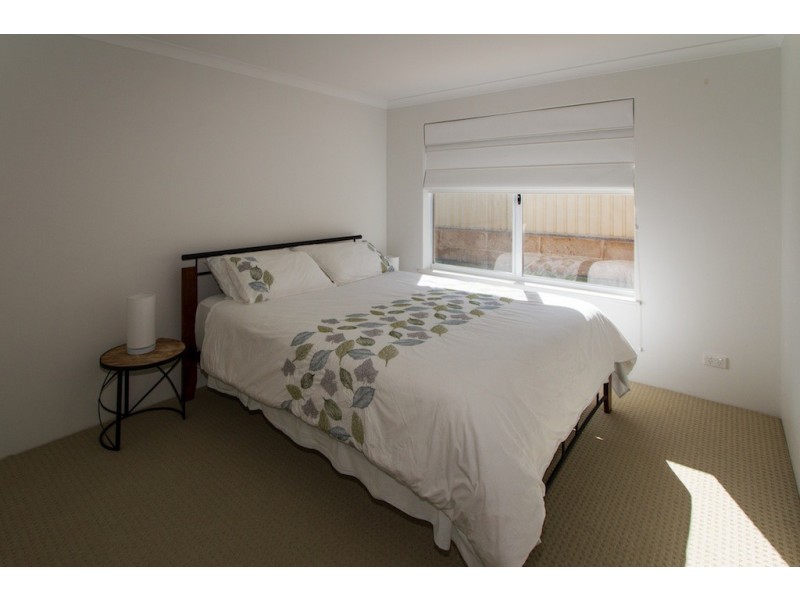 43 Reef Boulevard, Drummond Cove WA 6532