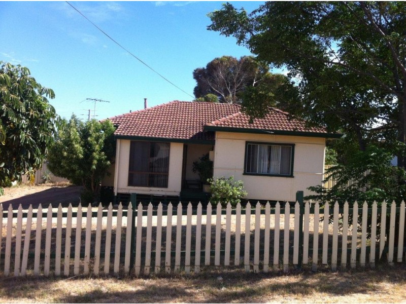 3 Erica Street, Rangeway WA 6530