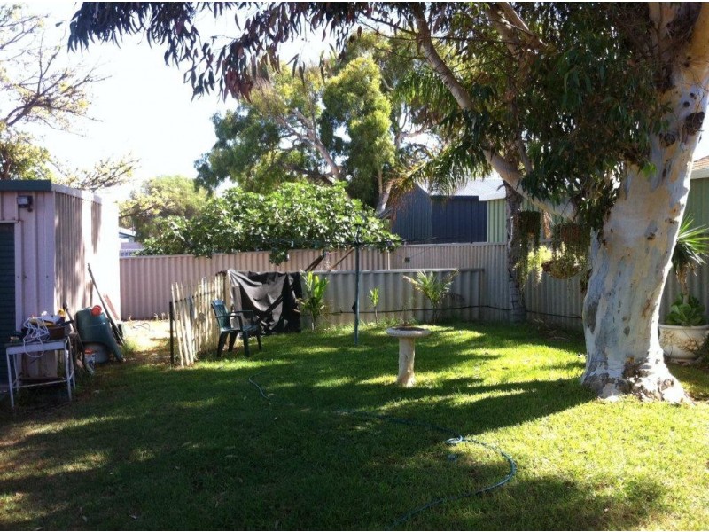 3 Erica Street, Rangeway WA 6530