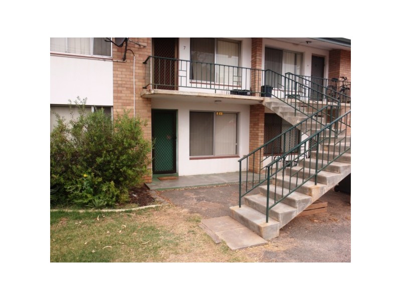 3/141 Augustus Street, Geraldton WA 6530