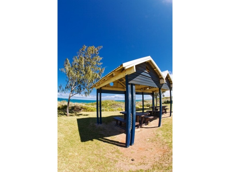 22 Stillwater Avenue, Drummond Cove WA 6532