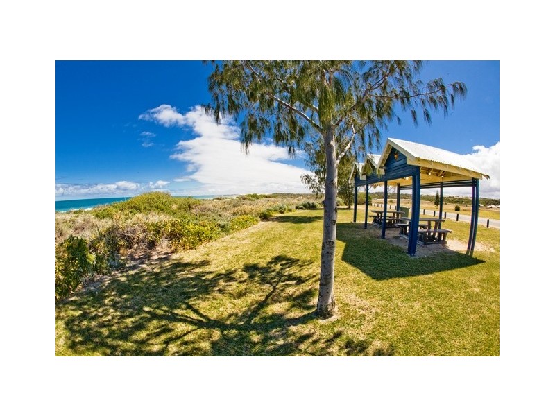 22 Stillwater Avenue, Drummond Cove WA 6532