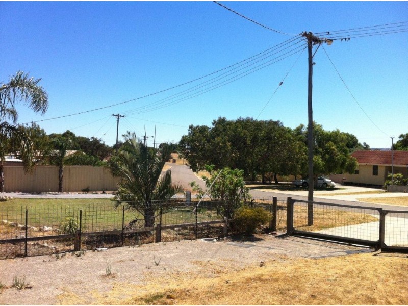 26 Diosma Street, Rangeway WA 6530