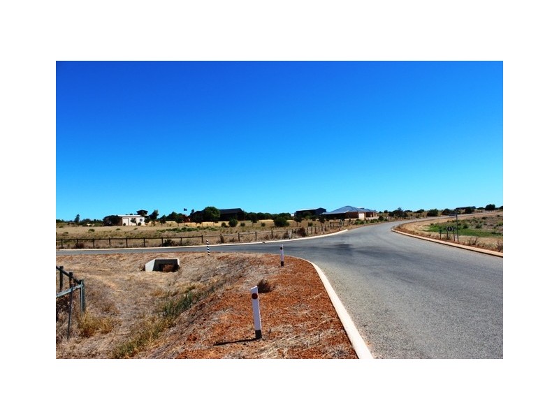 206 Redcliffe Concourse, White Peak WA 6532