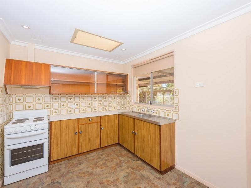 217 Fourth Street, Wonthella WA 6530