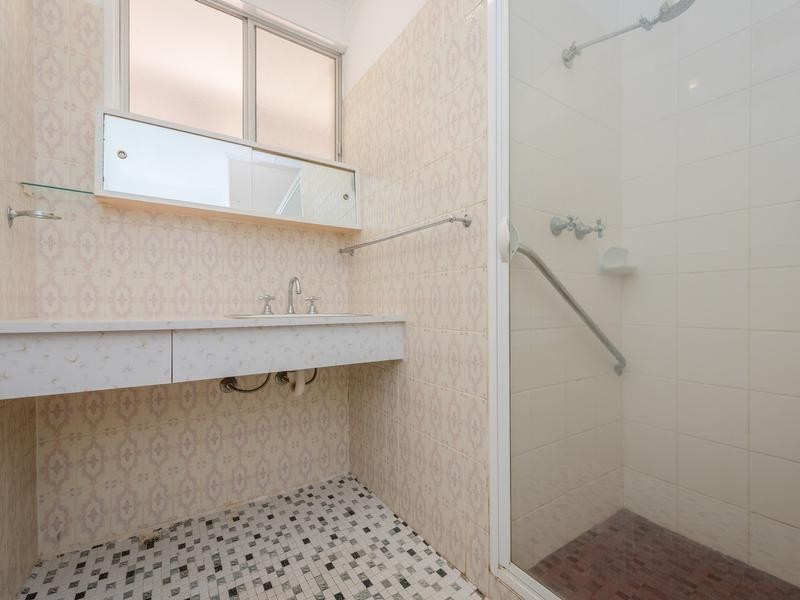 217 Fourth Street, Wonthella WA 6530