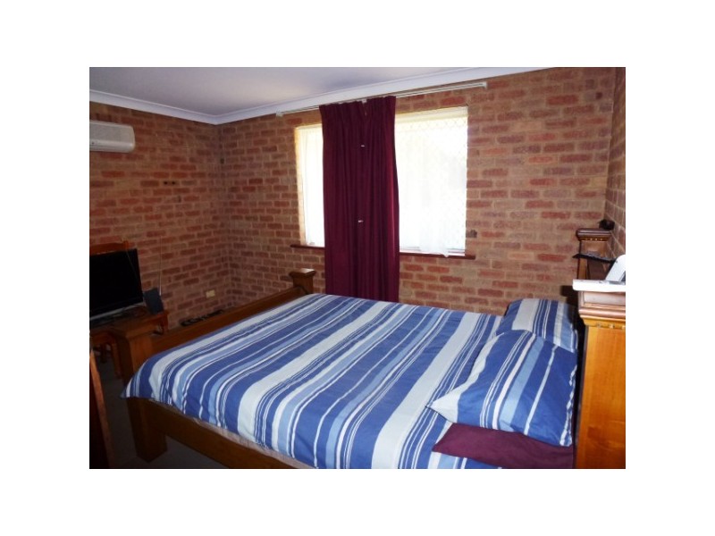 6 Jacob Place, Karloo WA 6530