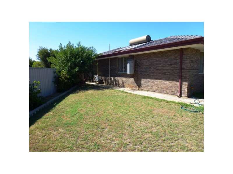 6 Jacob Place, Karloo WA 6530