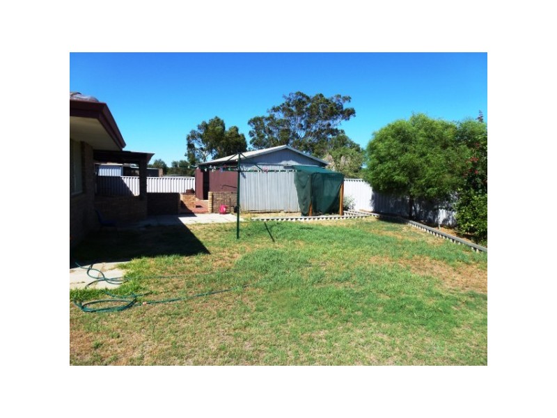 6 Jacob Place, Karloo WA 6530