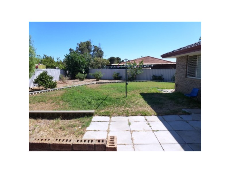 6 Jacob Place, Karloo WA 6530