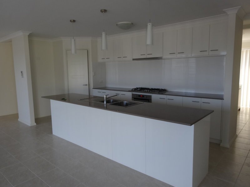 30 Nerrel Street, Waggrakine WA 6530