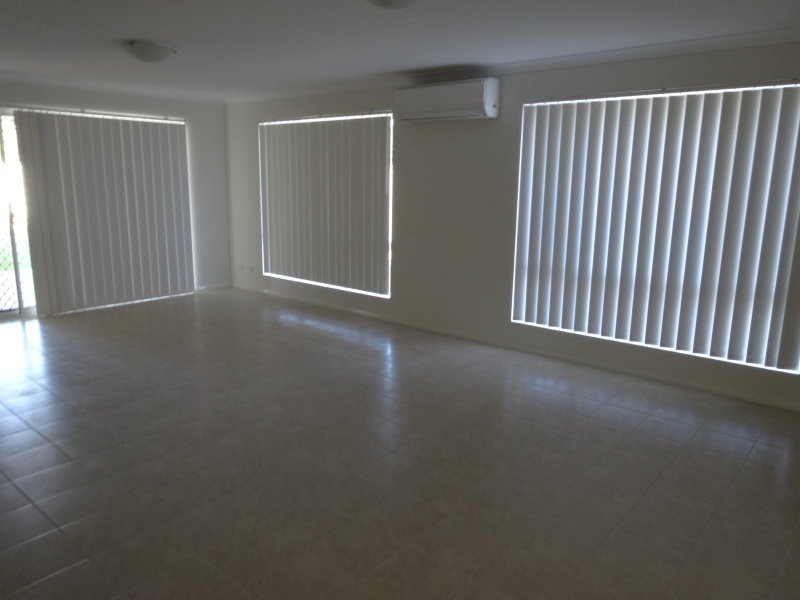 30 Nerrel Street, Waggrakine WA 6530