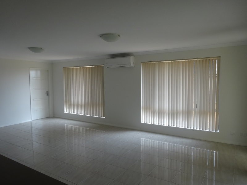 30 Nerrel Street, Waggrakine WA 6530