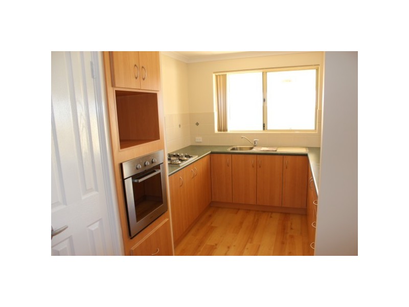 4/39 Mark Way, Wandina WA 6530