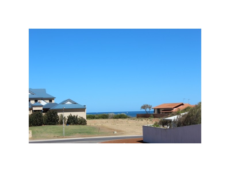 5 Lawson Place, Tarcoola Beach WA 6530