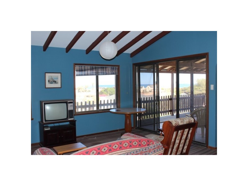 5 Lawson Place, Tarcoola Beach WA 6530