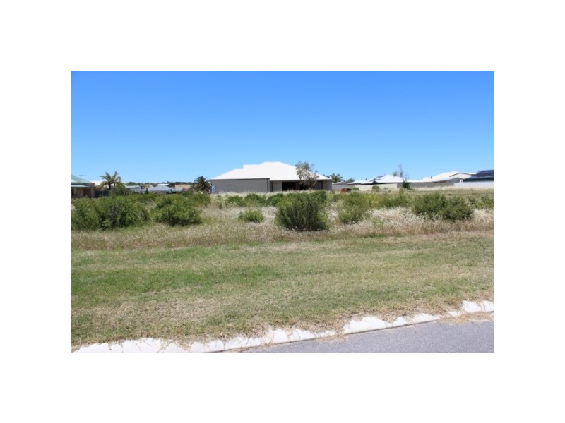 1 Estuary Way, Drummond Cove WA 6532