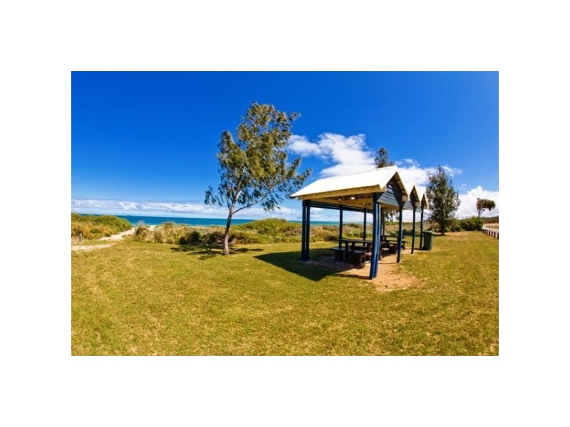 1 Estuary Way, Drummond Cove WA 6532