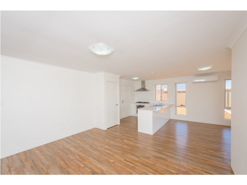 8 Castlefin Road, Utakarra WA 6530