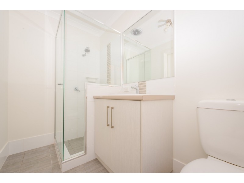 8 Castlefin Road, Utakarra WA 6530