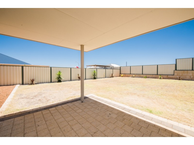8 Castlefin Road, Utakarra WA 6530