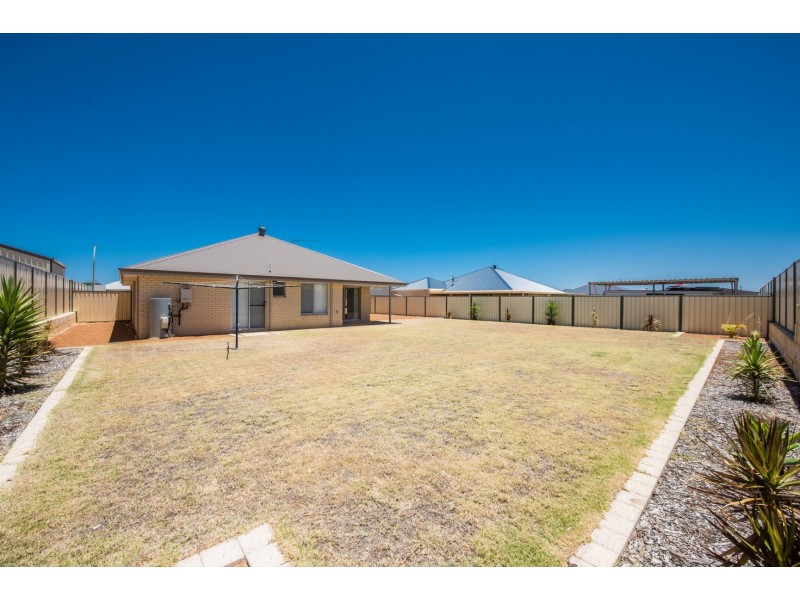 8 Castlefin Road, Utakarra WA 6530