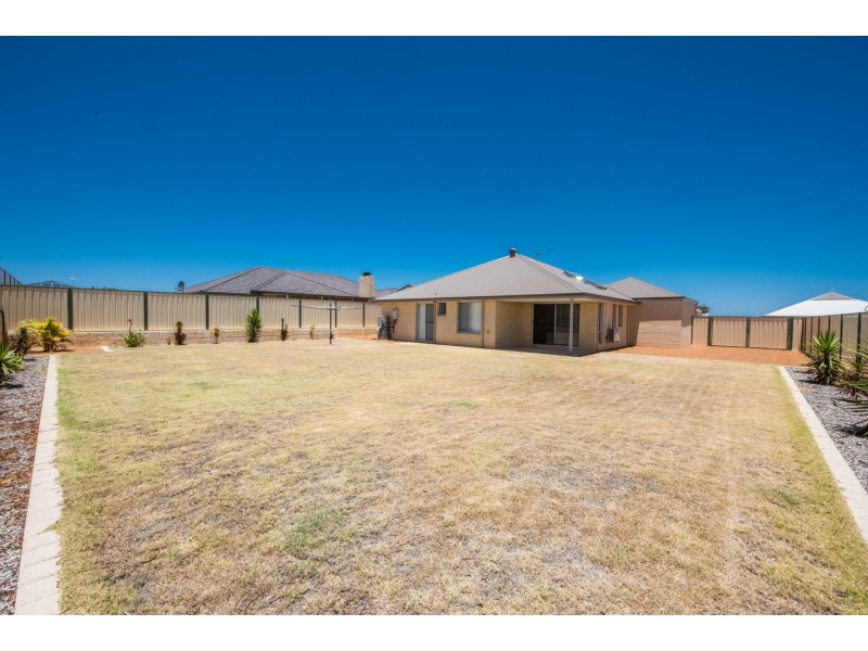 8 Castlefin Road, Utakarra WA 6530