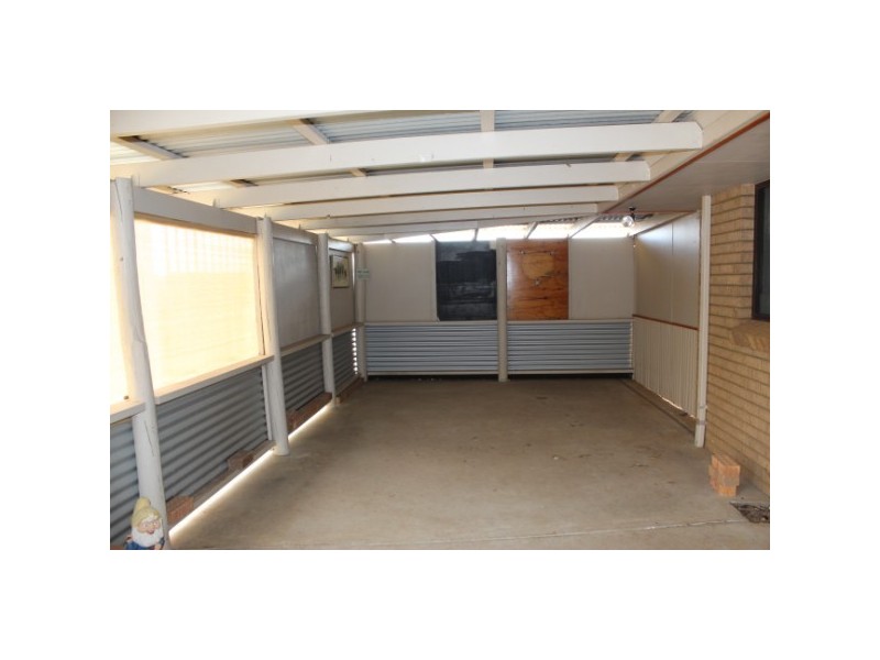 170 Chapman Valley Road, Waggrakine WA 6530