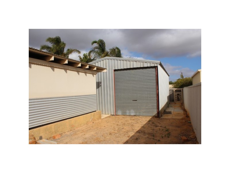 170 Chapman Valley Road, Waggrakine WA 6530