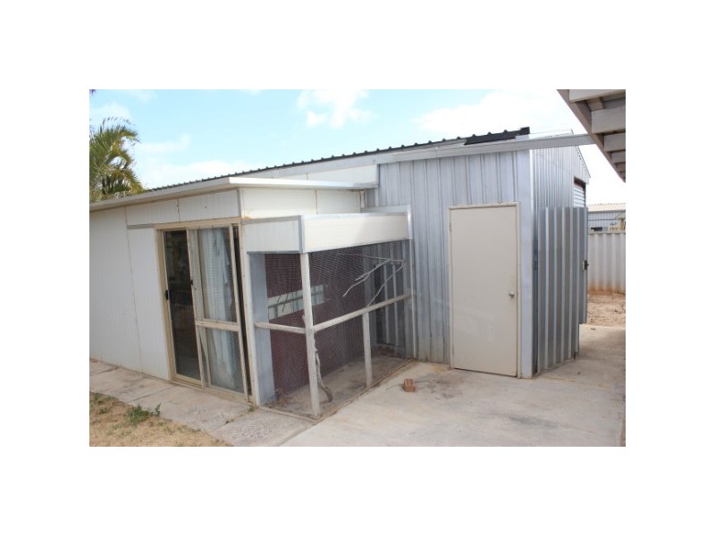 170 Chapman Valley Road, Waggrakine WA 6530