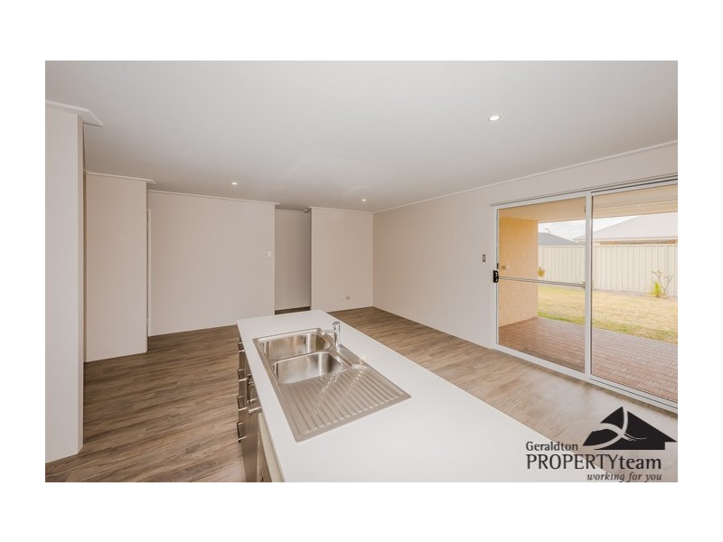 5 Lugger Outlook, Glenfield WA 6532