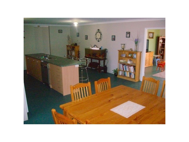 13 Manning Place, Utakarra WA 6530