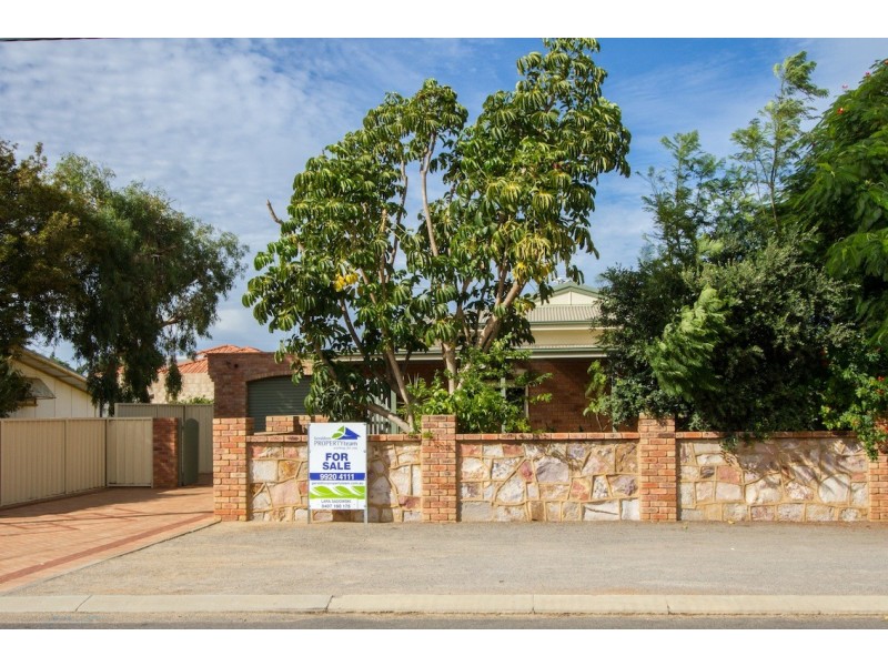 216 Sixth Street, Wonthella WA 6530