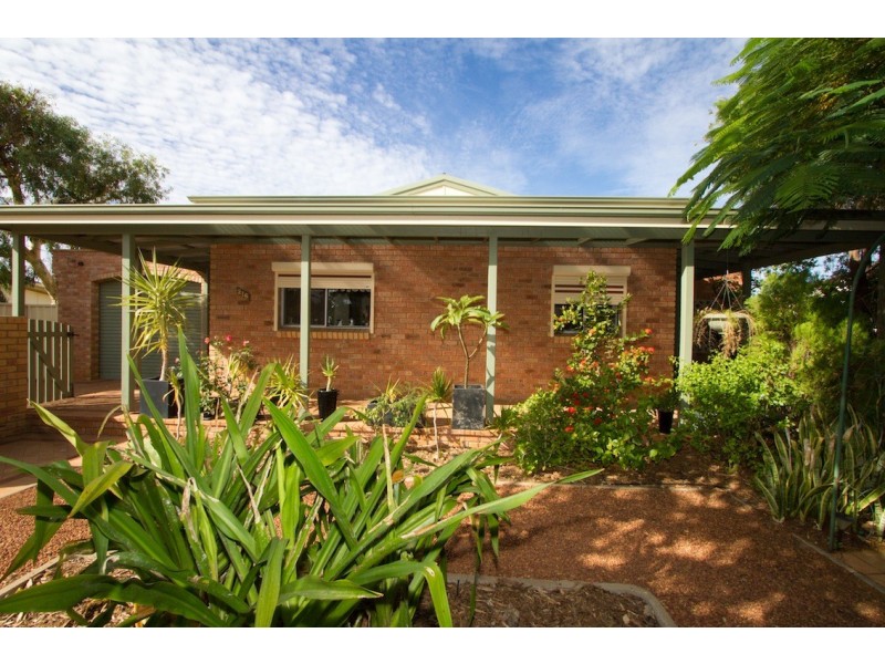 216 Sixth Street, Wonthella WA 6530