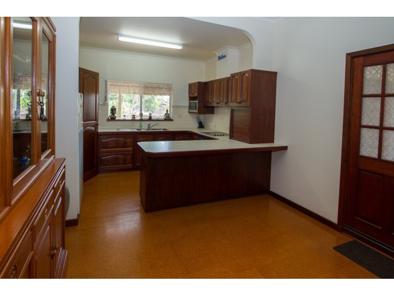 216 Sixth Street, Wonthella WA 6530