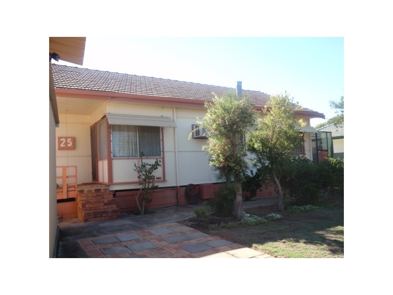 25 Felicia Street, Rangeway WA 6530