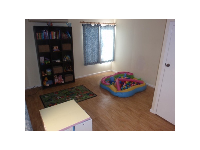 25 Felicia Street, Rangeway WA 6530