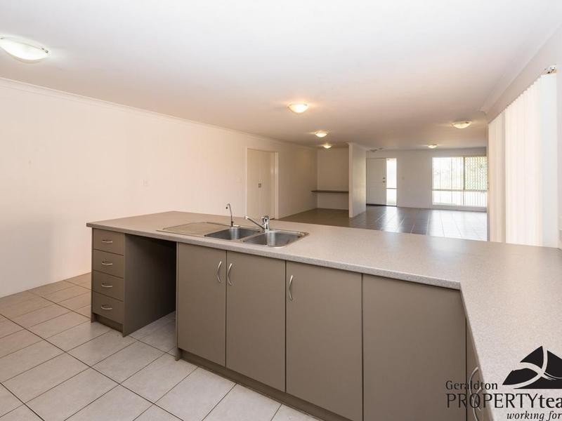 19 Barnacle Road, Drummond Cove WA 6532