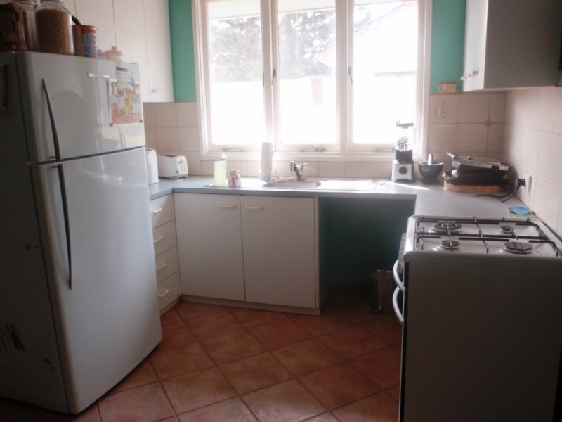 36 Crowther Street, Beachlands WA 6530