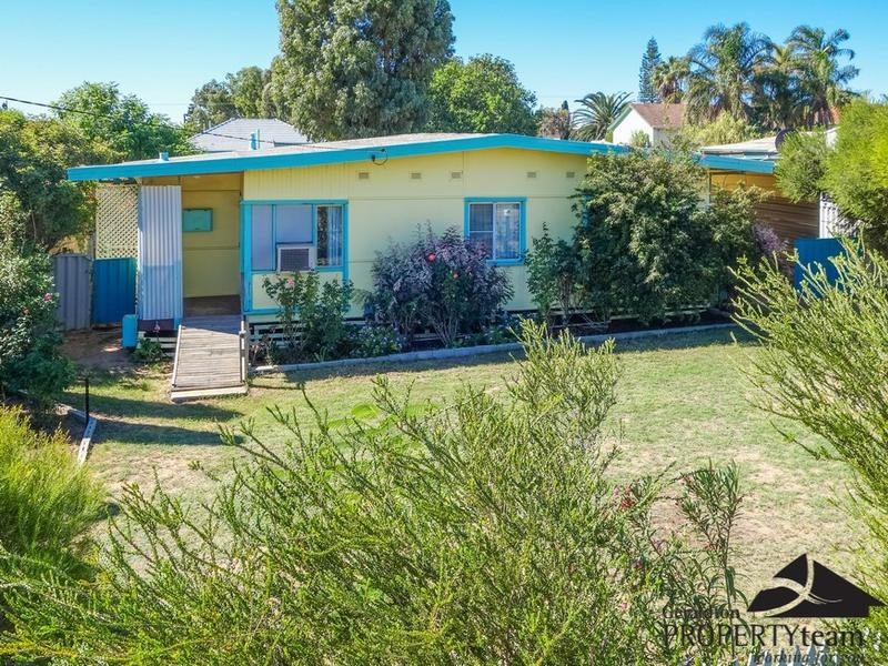 37 Abelia Street, Rangeway WA 6530