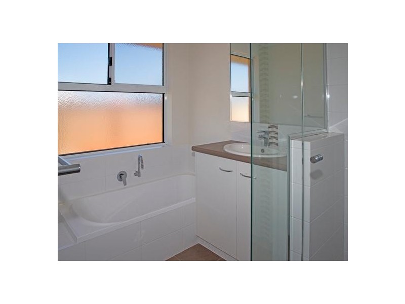 28 Castlefin Road, Utakarra WA 6530