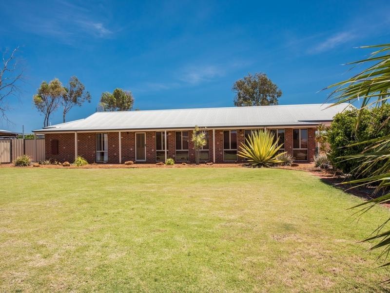 12 Catspaw Court, Strathalbyn WA 6530