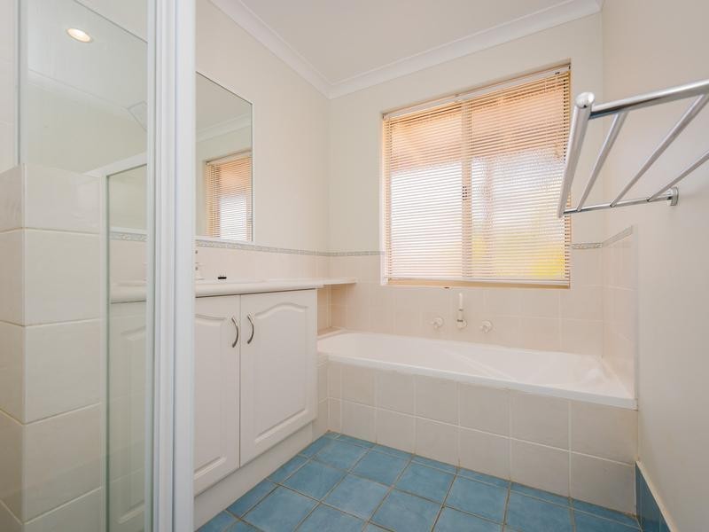 12 Catspaw Court, Strathalbyn WA 6530