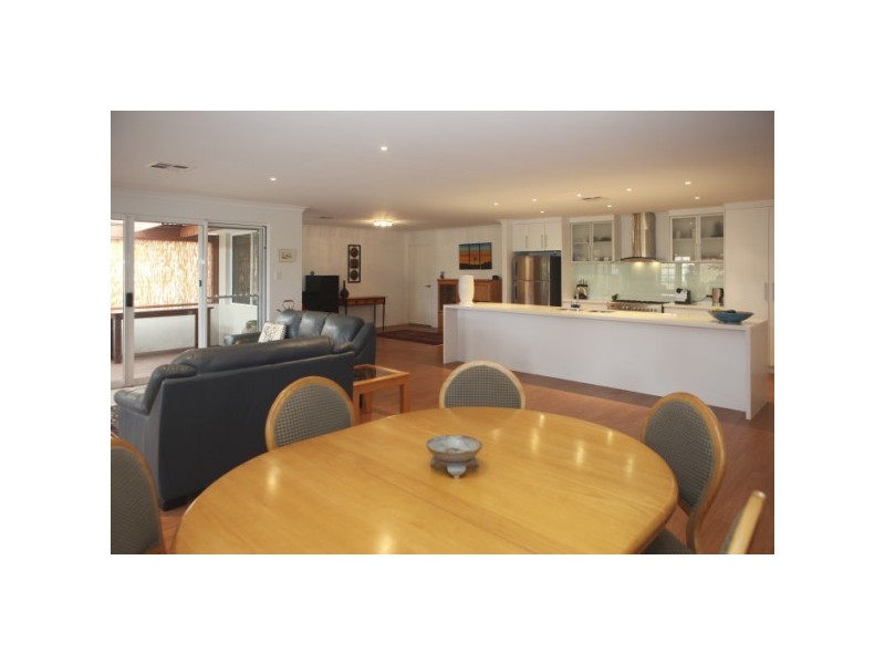 3 Crusader Heights, Wandina WA 6530