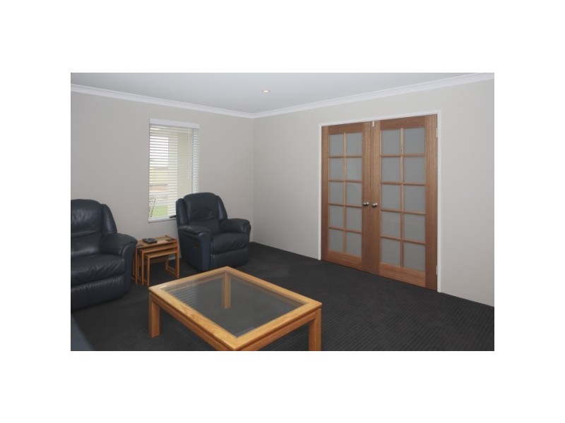 3 Crusader Heights, Wandina WA 6530