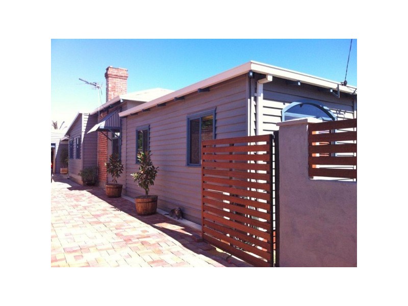 145 Shenton Street, Beachlands WA 6530