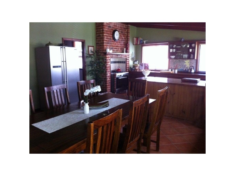 145 Shenton Street, Beachlands WA 6530