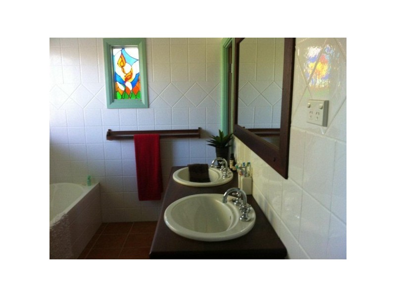 145 Shenton Street, Beachlands WA 6530